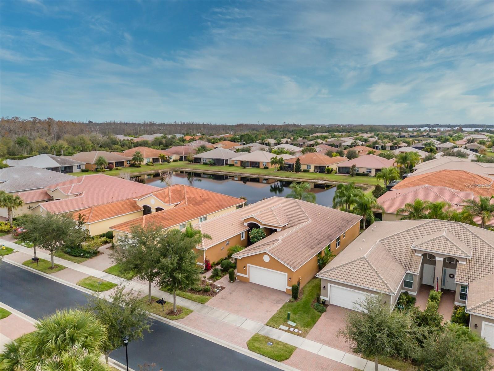 VALENCIA LAKES TR N - Residential