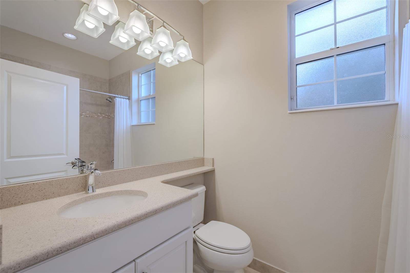 VALENCIA LAKES TR N - Residential