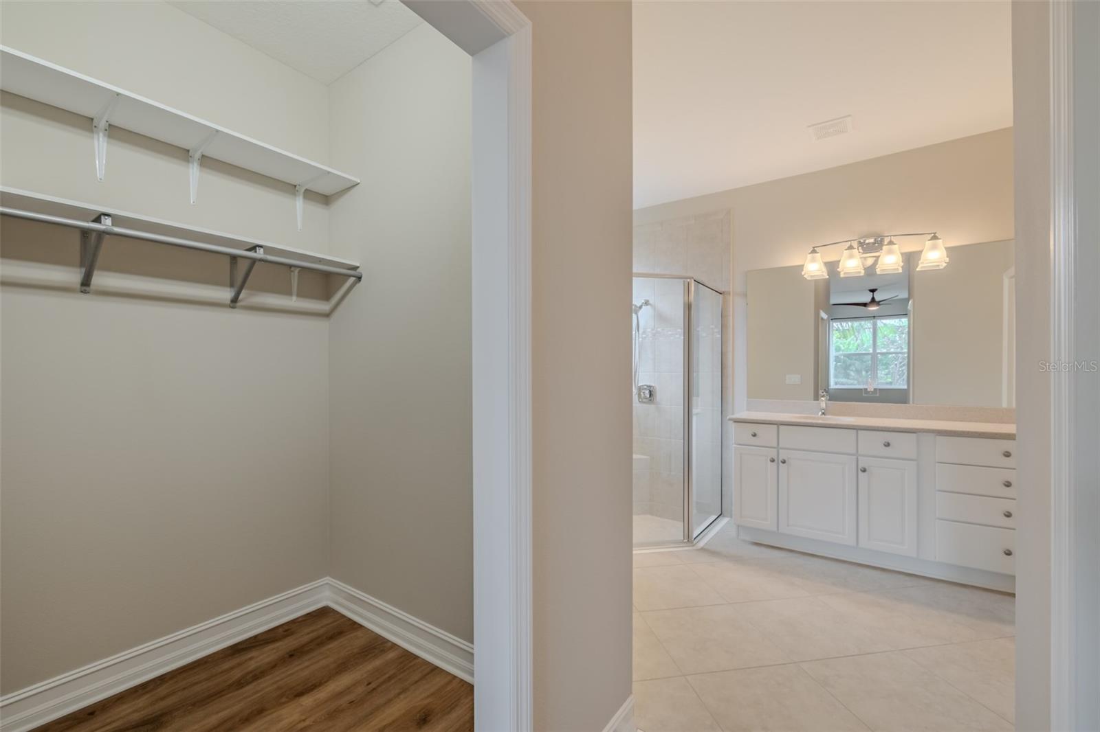 VALENCIA LAKES TR N - Residential