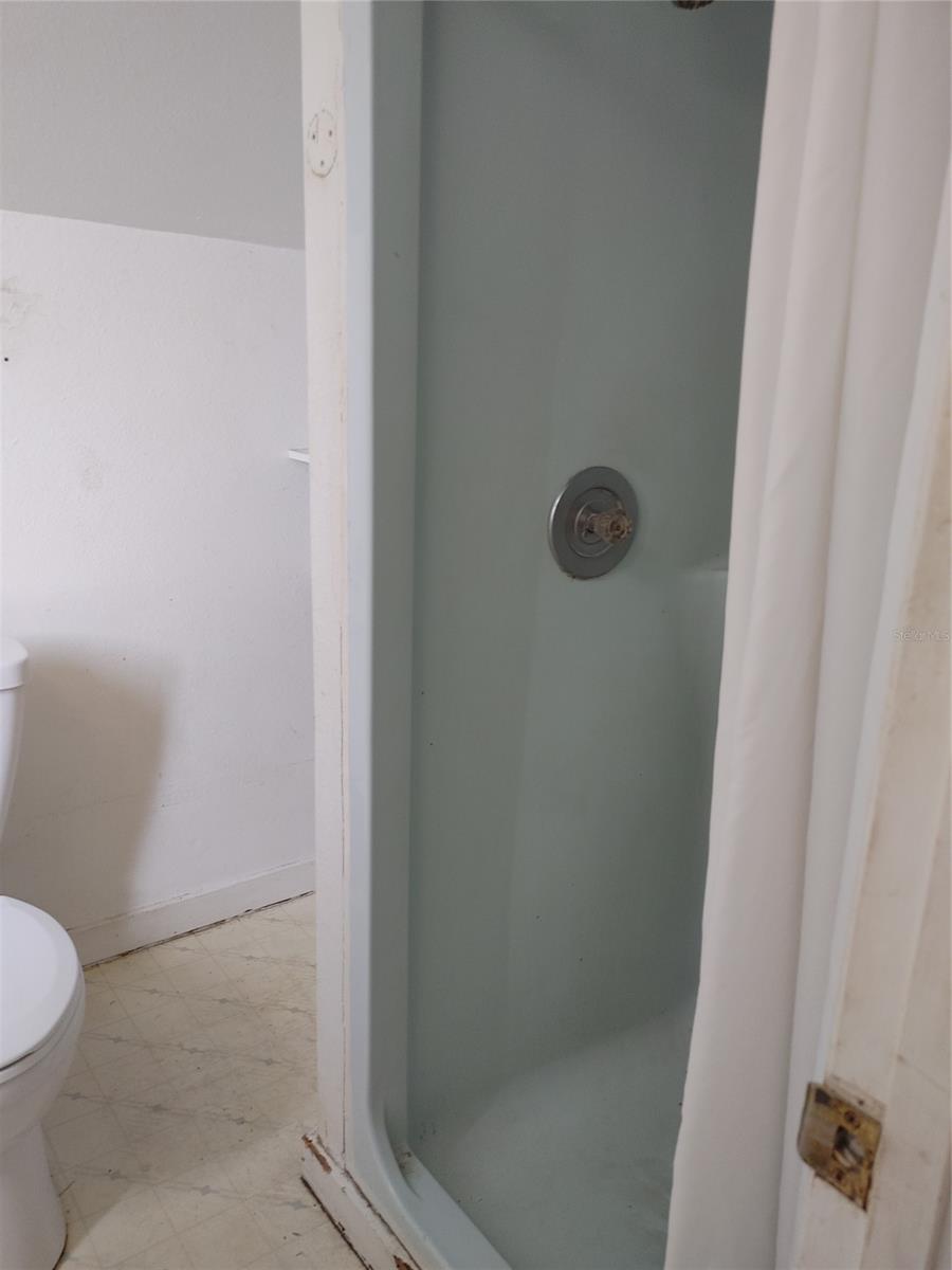 Coleman Ella E Daytona - Residential Income