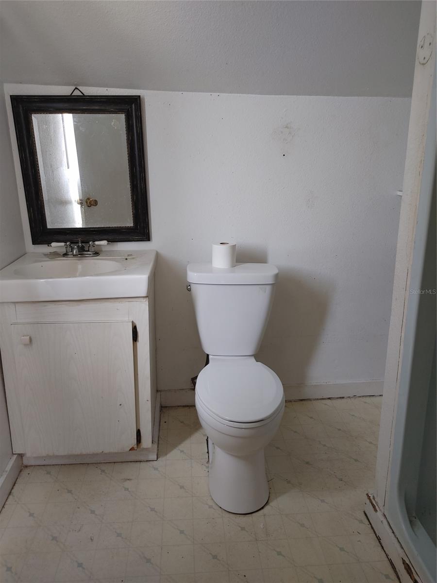 Coleman Ella E Daytona - Residential Income