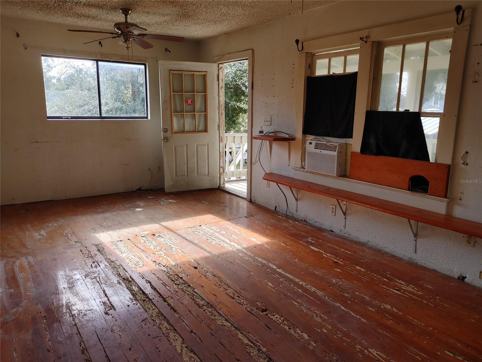 Coleman Ella E Daytona - Residential Income