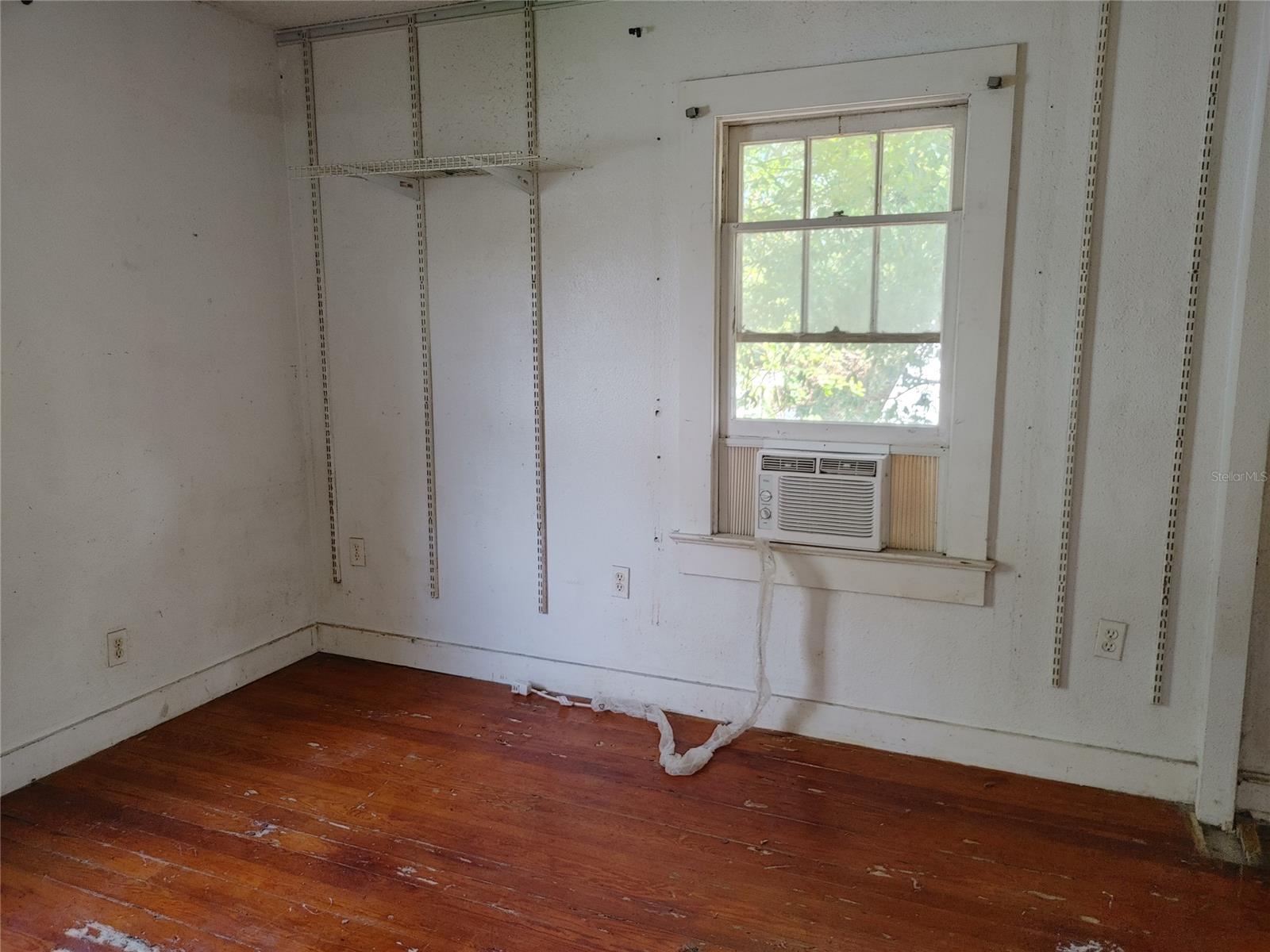 Coleman Ella E Daytona - Residential Income