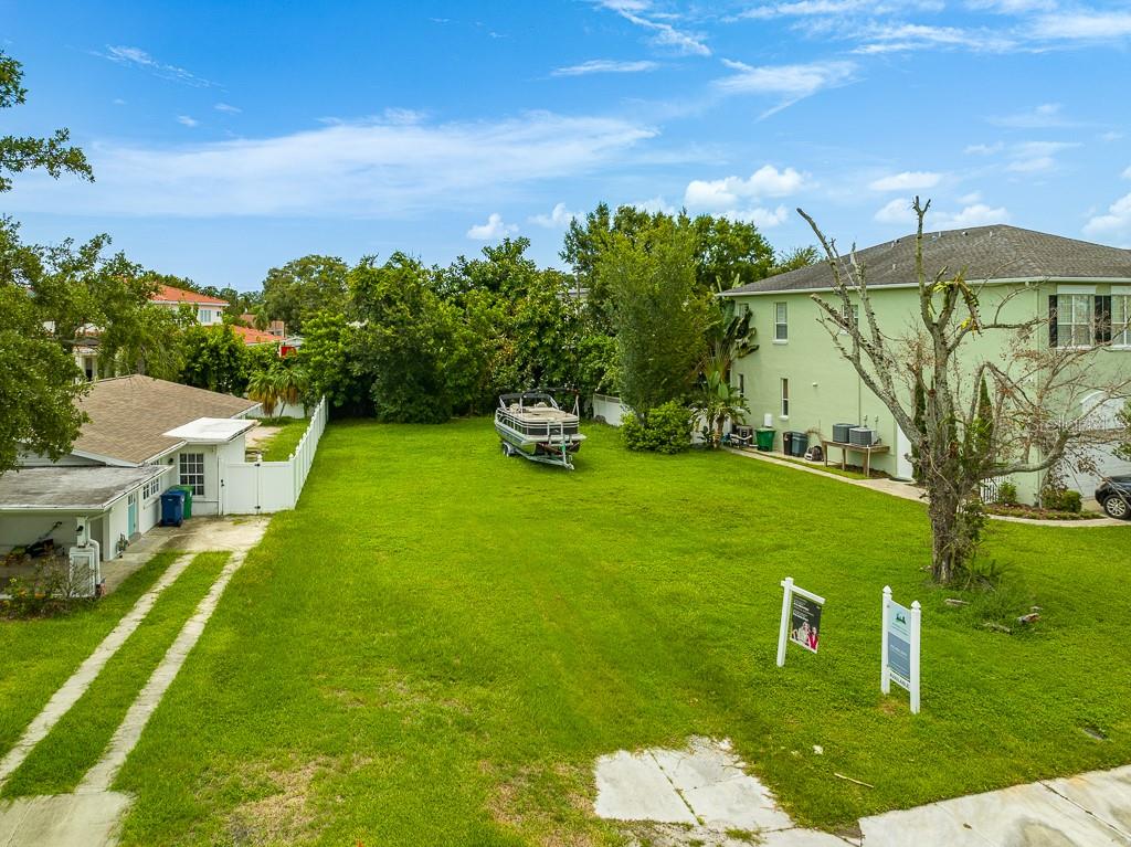 BYARS THOMPSON ADD DAVIS - Land