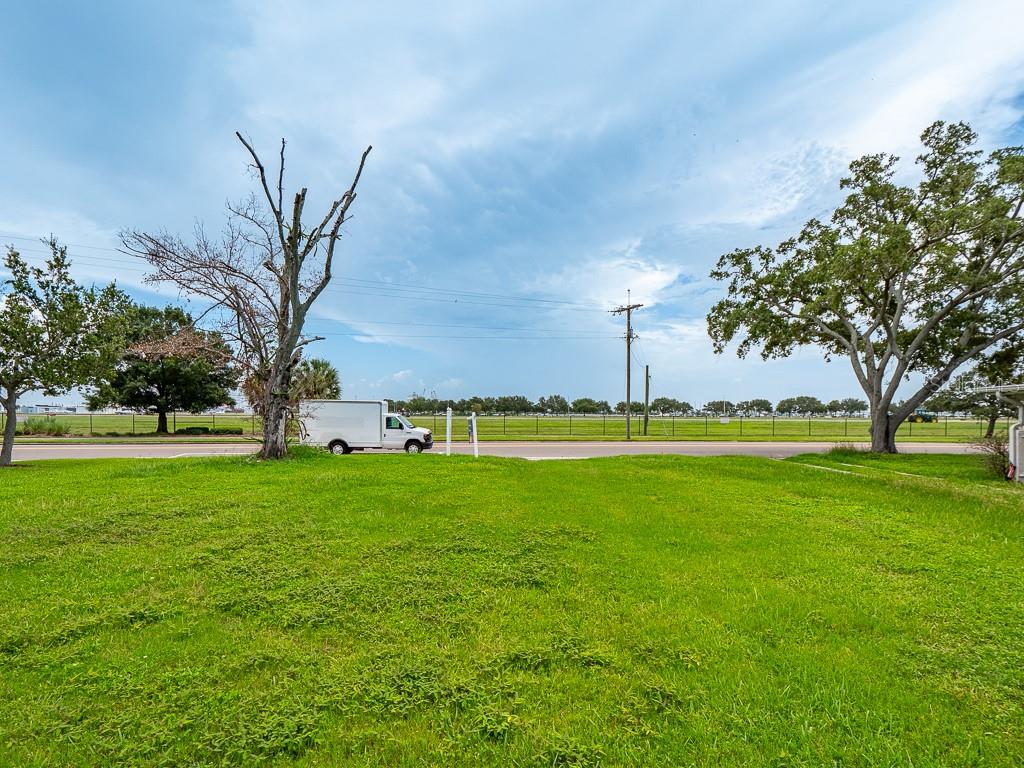 BYARS THOMPSON ADD DAVIS - Land