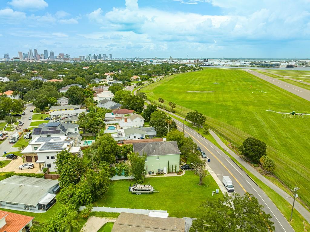 BYARS THOMPSON ADD DAVIS - Land