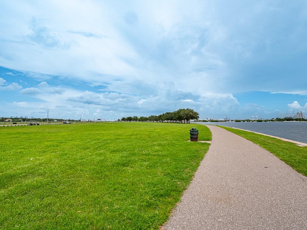 BYARS THOMPSON ADD DAVIS - Land