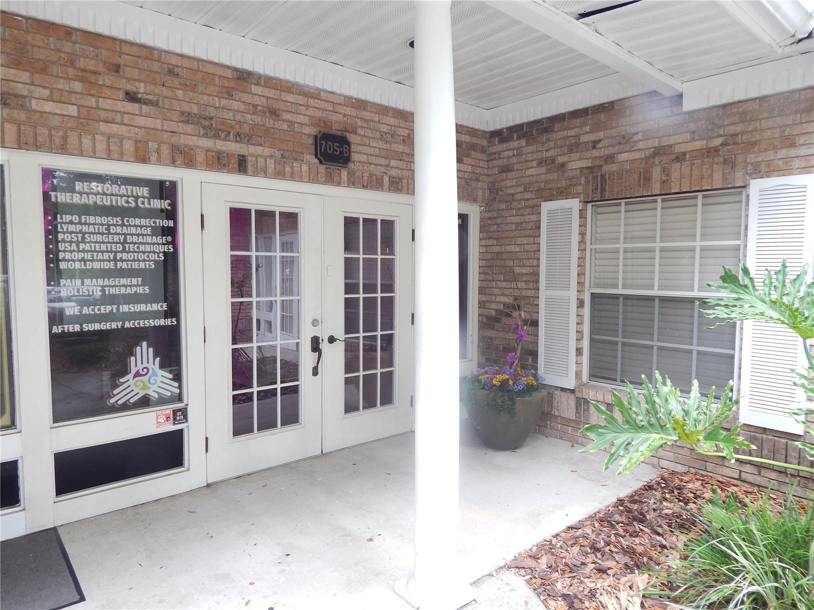 HERITAGE SQUARE CONDO 4 - Commercial Sale