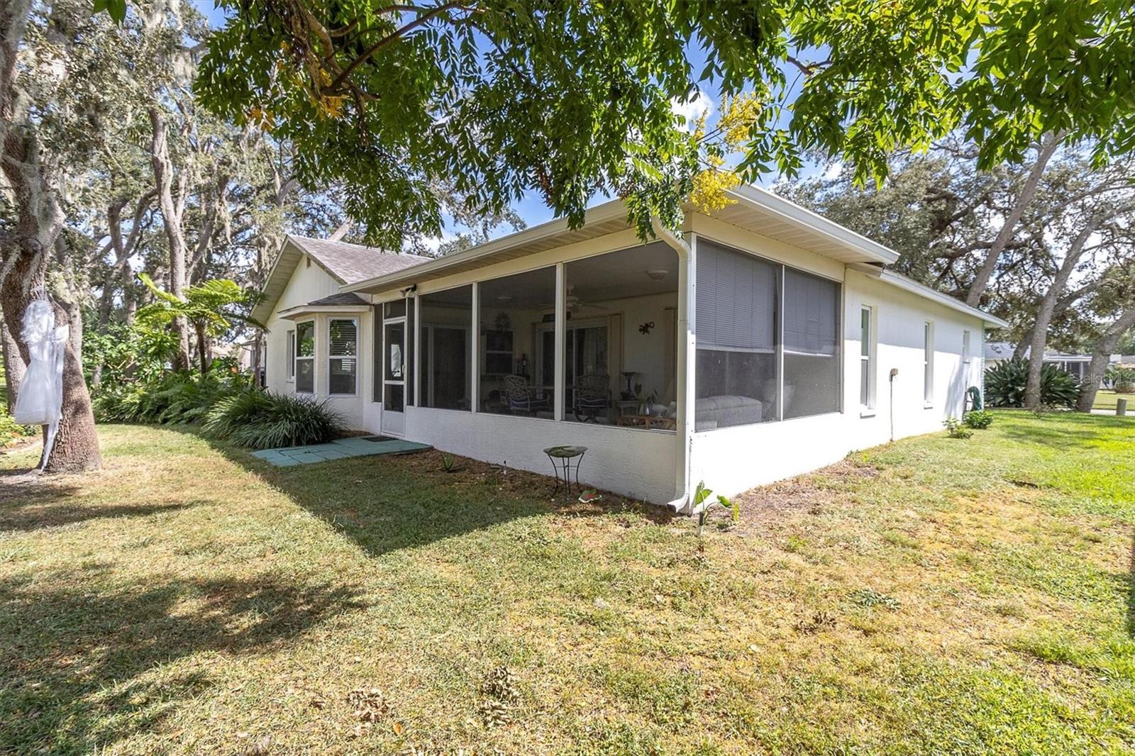 HERITAGE LAKE - Residential