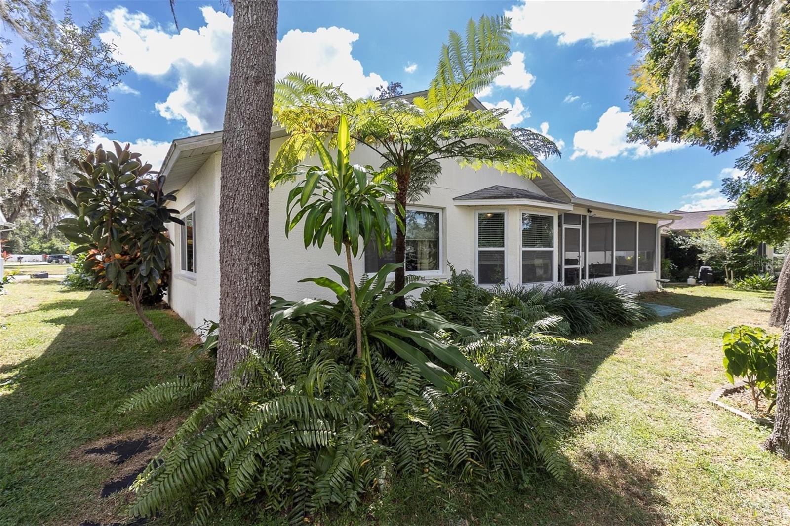 HERITAGE LAKE - Residential