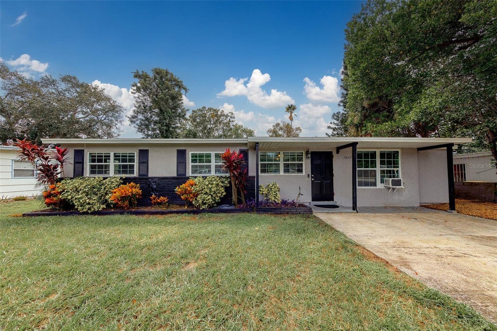 Photo of 1309 Mary L Road, Clearwater, FL 33755 (MLS # TB8555111)