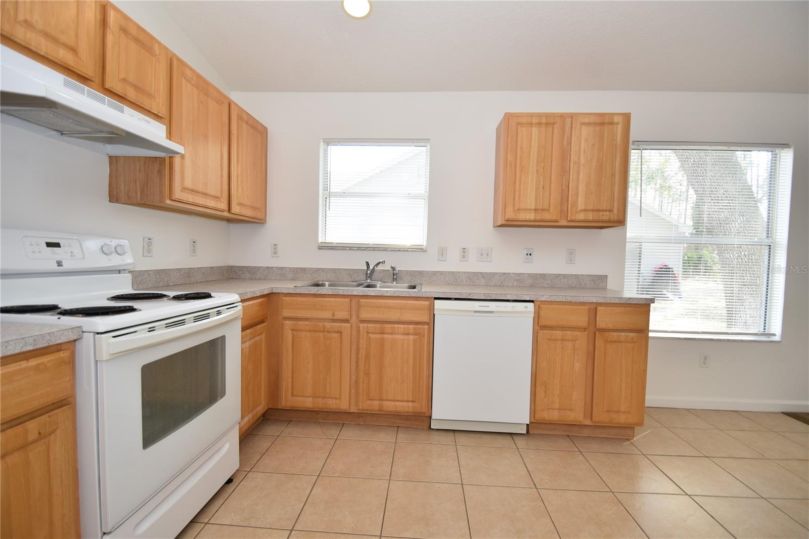 INDIAN TRAILS - Residential Income