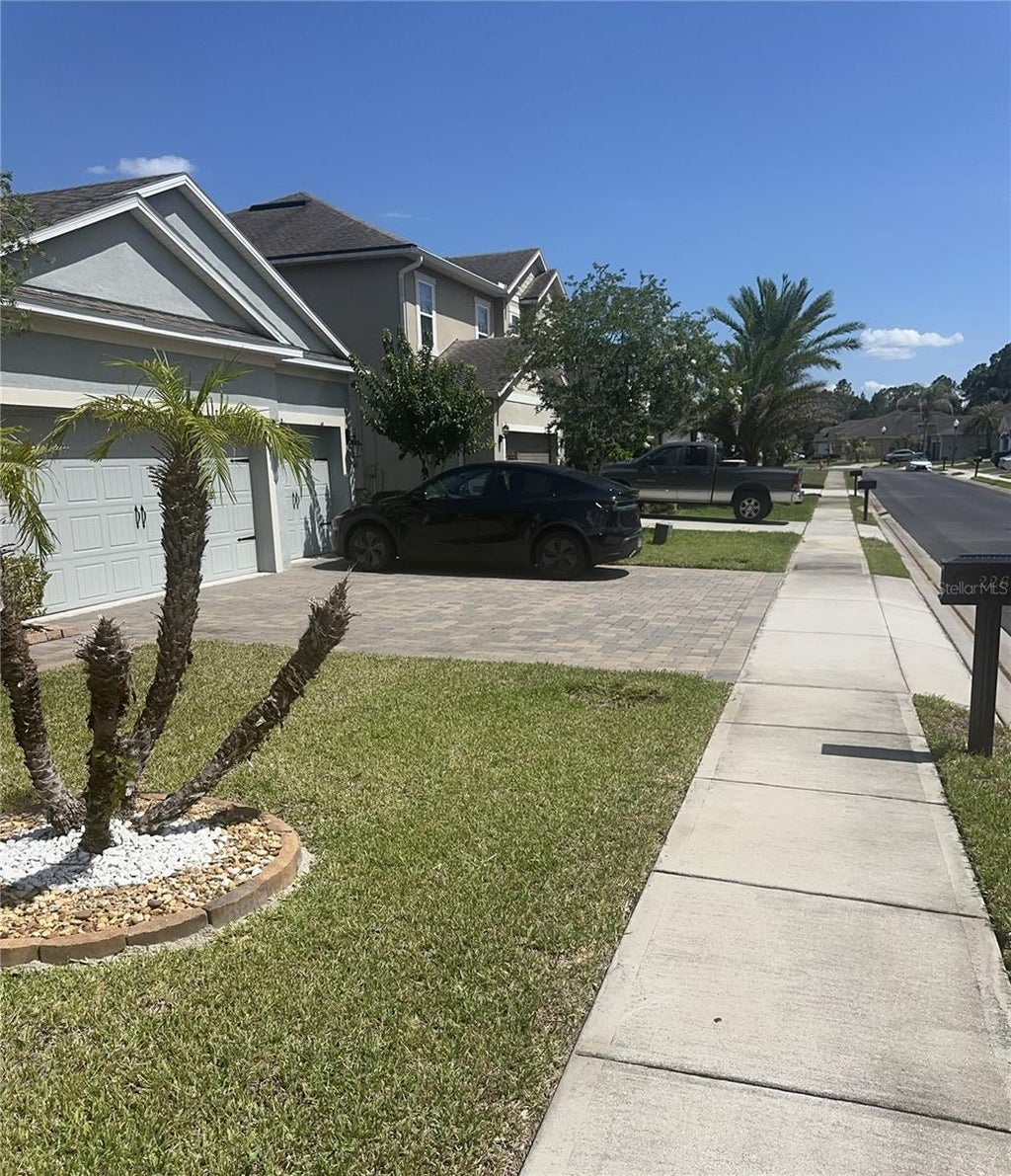 Photo of 226 Brunswick Drive, Davenport, FL 33837 (MLS # O6434978)