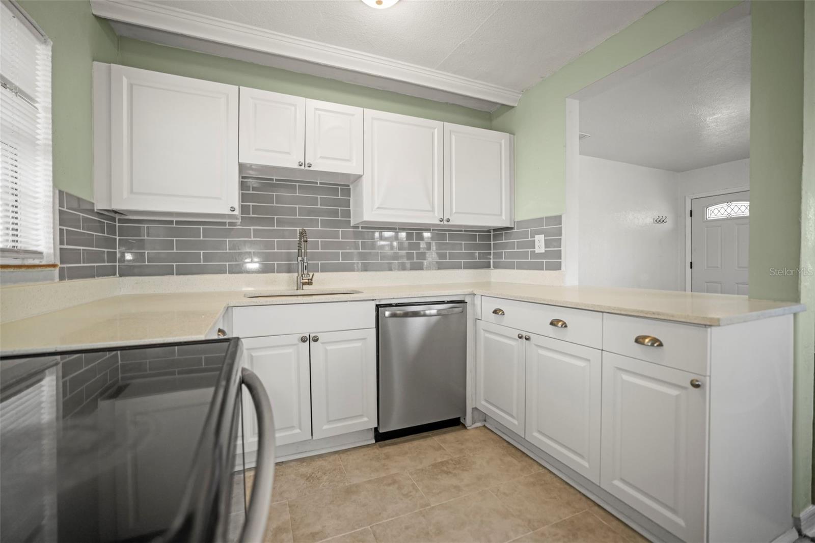 VIRGINIA HEIGHTS - Residential Lease