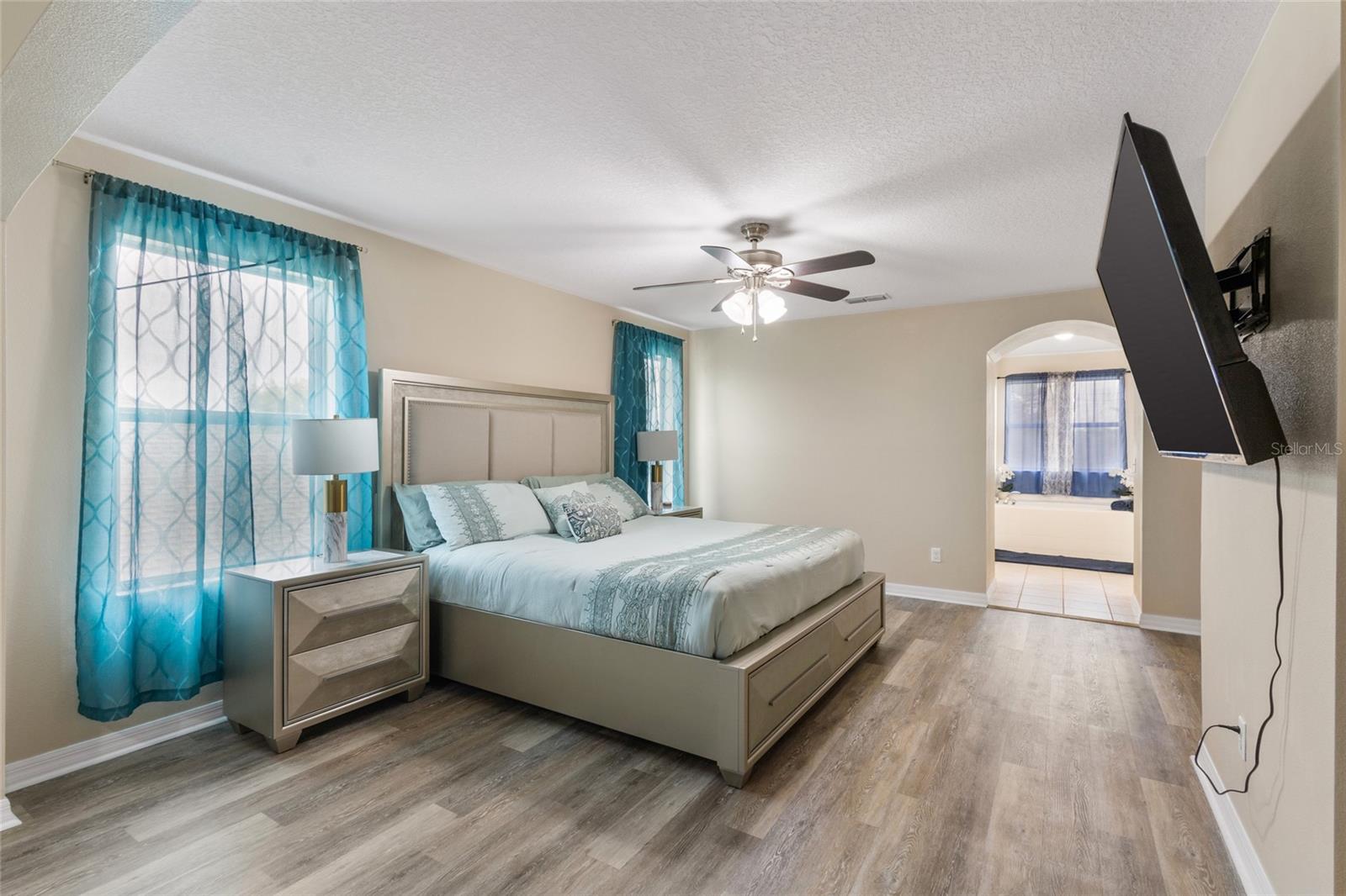 CAMPBELL COVE - Residential Lease