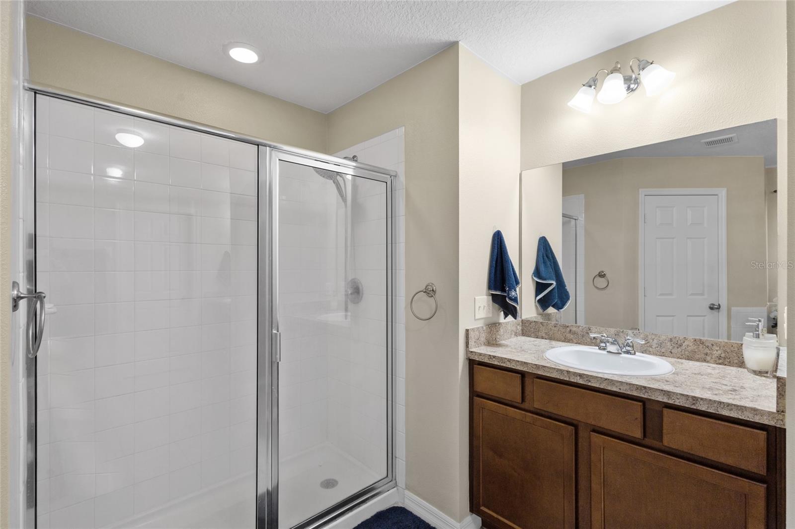 CAMPBELL COVE - Residential Lease