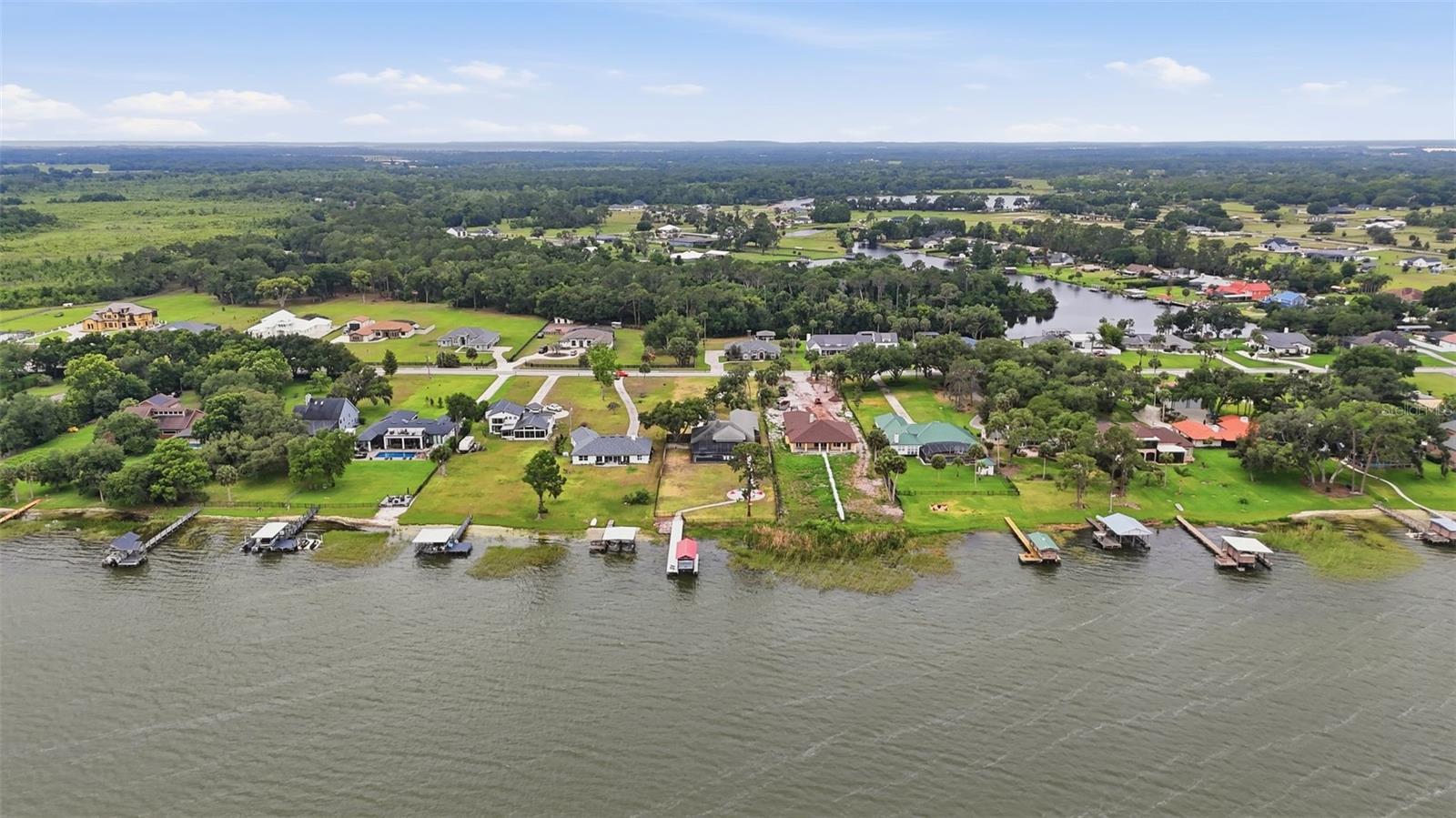 SHIRLEY SHORES - Residential