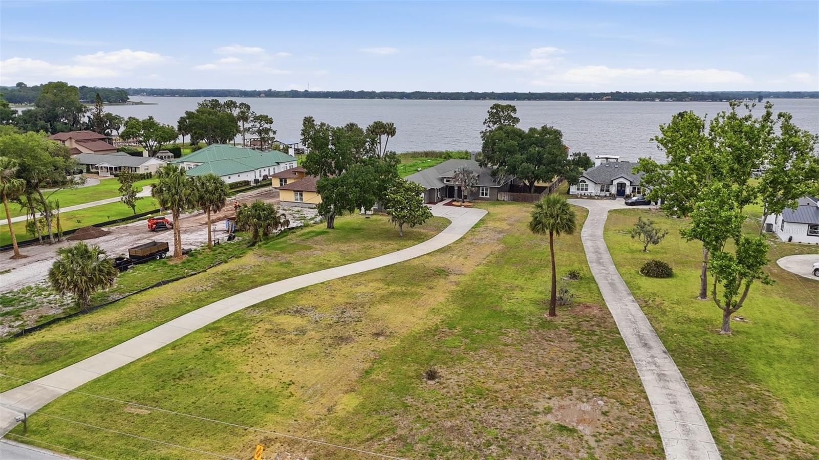 SHIRLEY SHORES - Residential