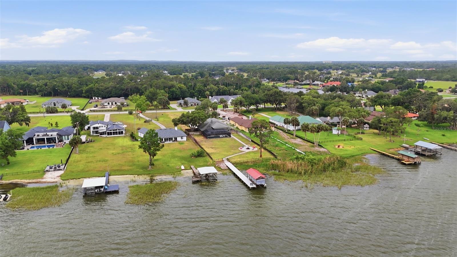 SHIRLEY SHORES - Residential