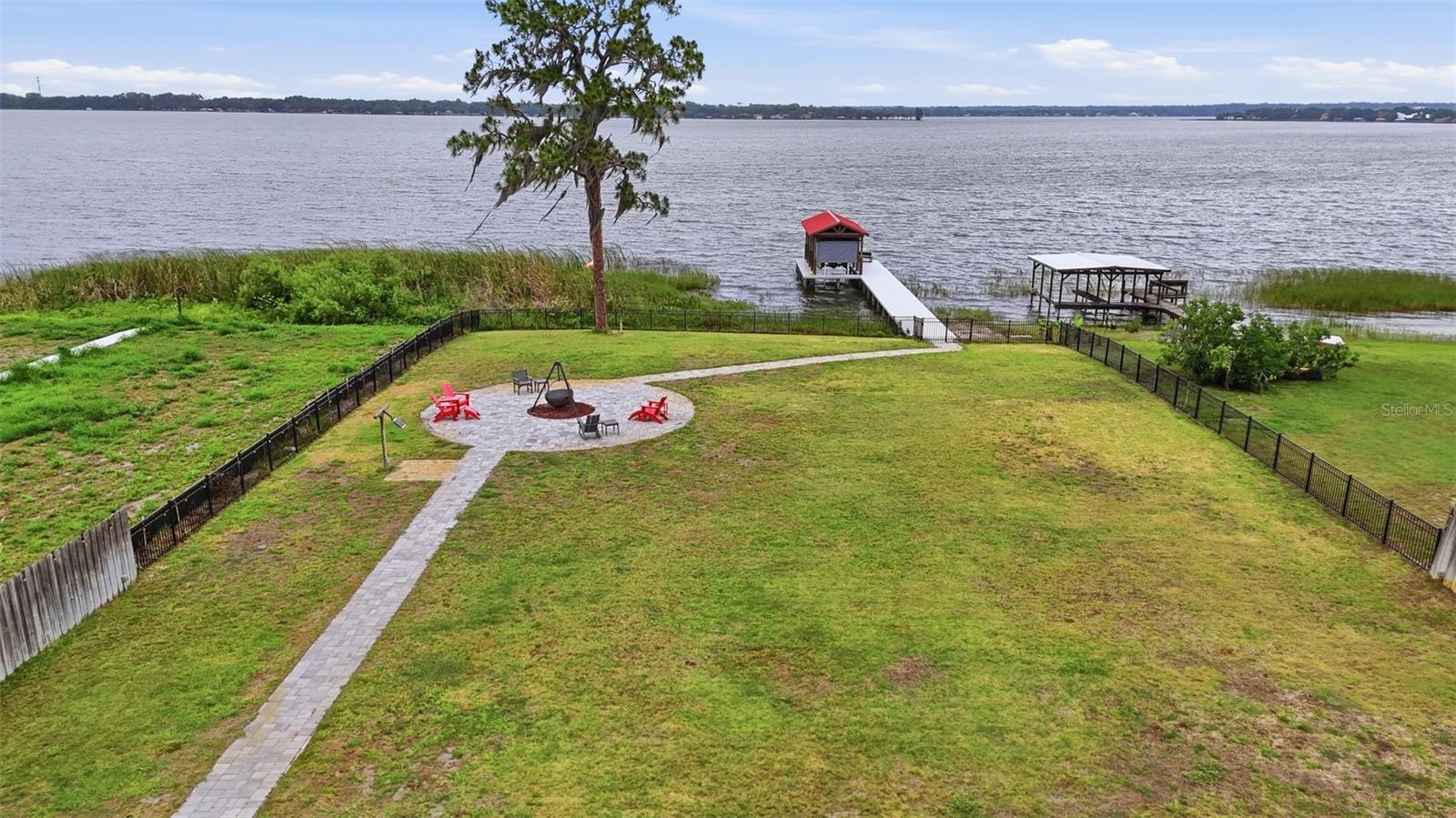 SHIRLEY SHORES - Residential