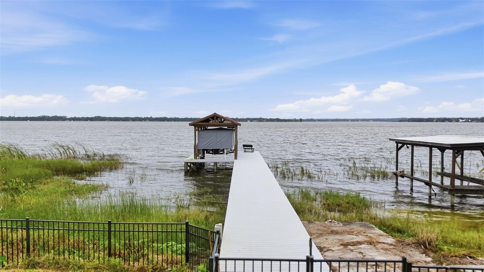 SHIRLEY SHORES - Residential