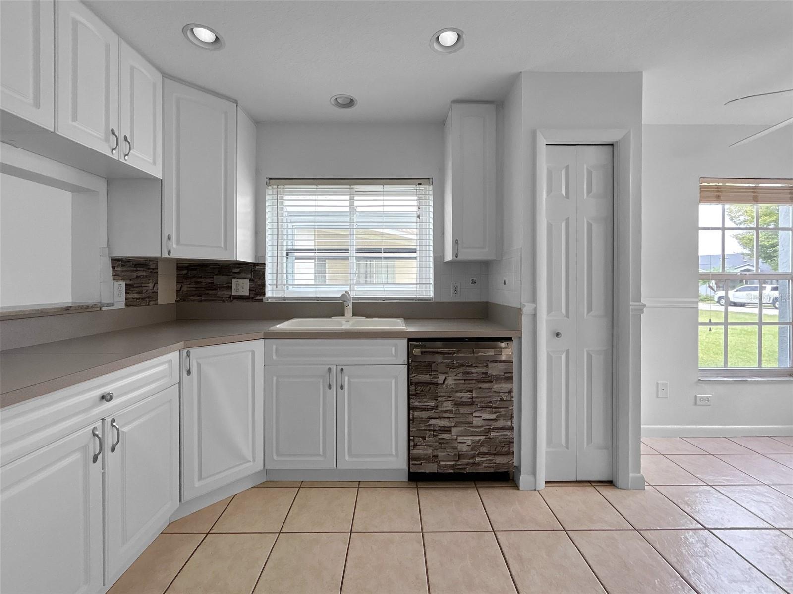 FAIRWAYS QUAIL HOLLOW PH 02 - Residential