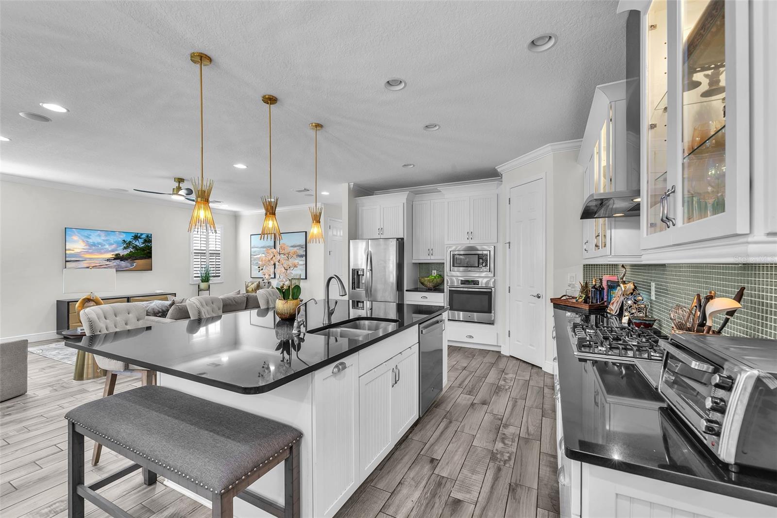 MIRABAY PARCELS 21 & 23 - Residential Lease
