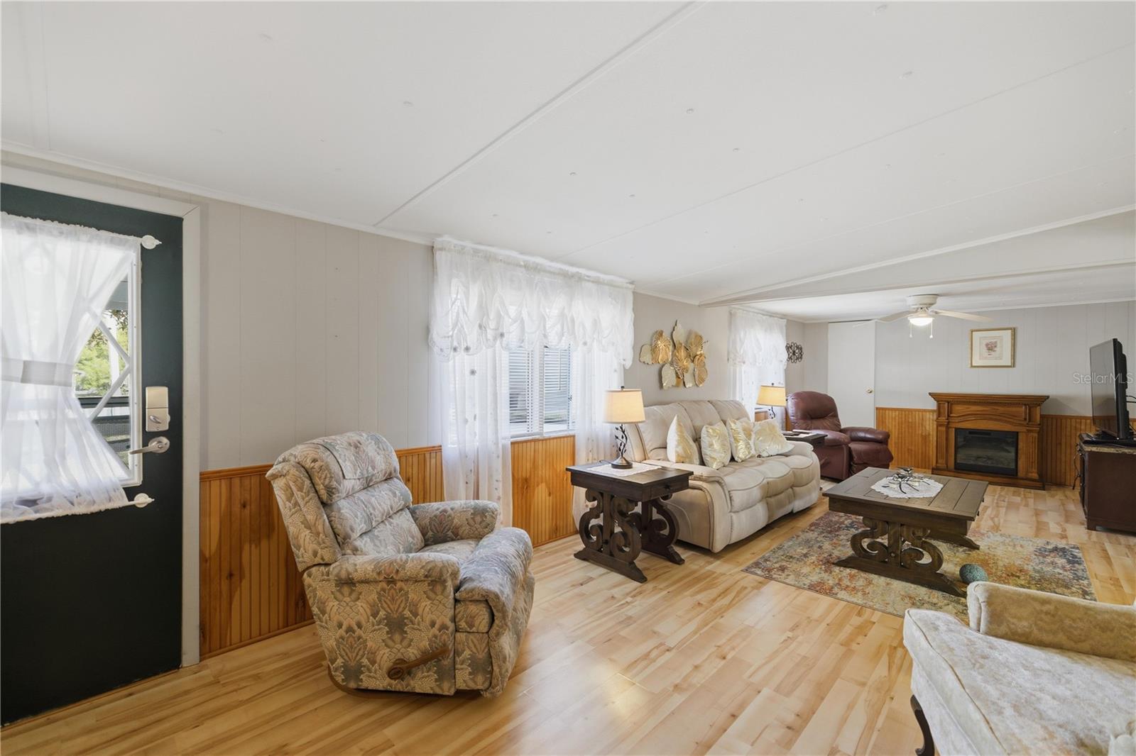 MOBILE HOME MDWS - Residential