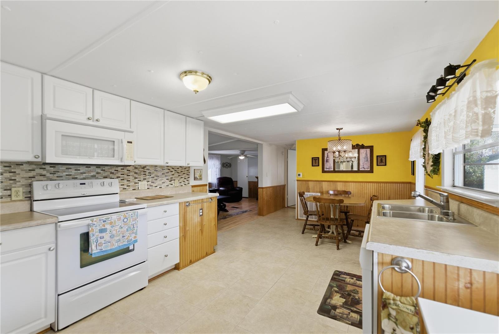 MOBILE HOME MDWS - Residential