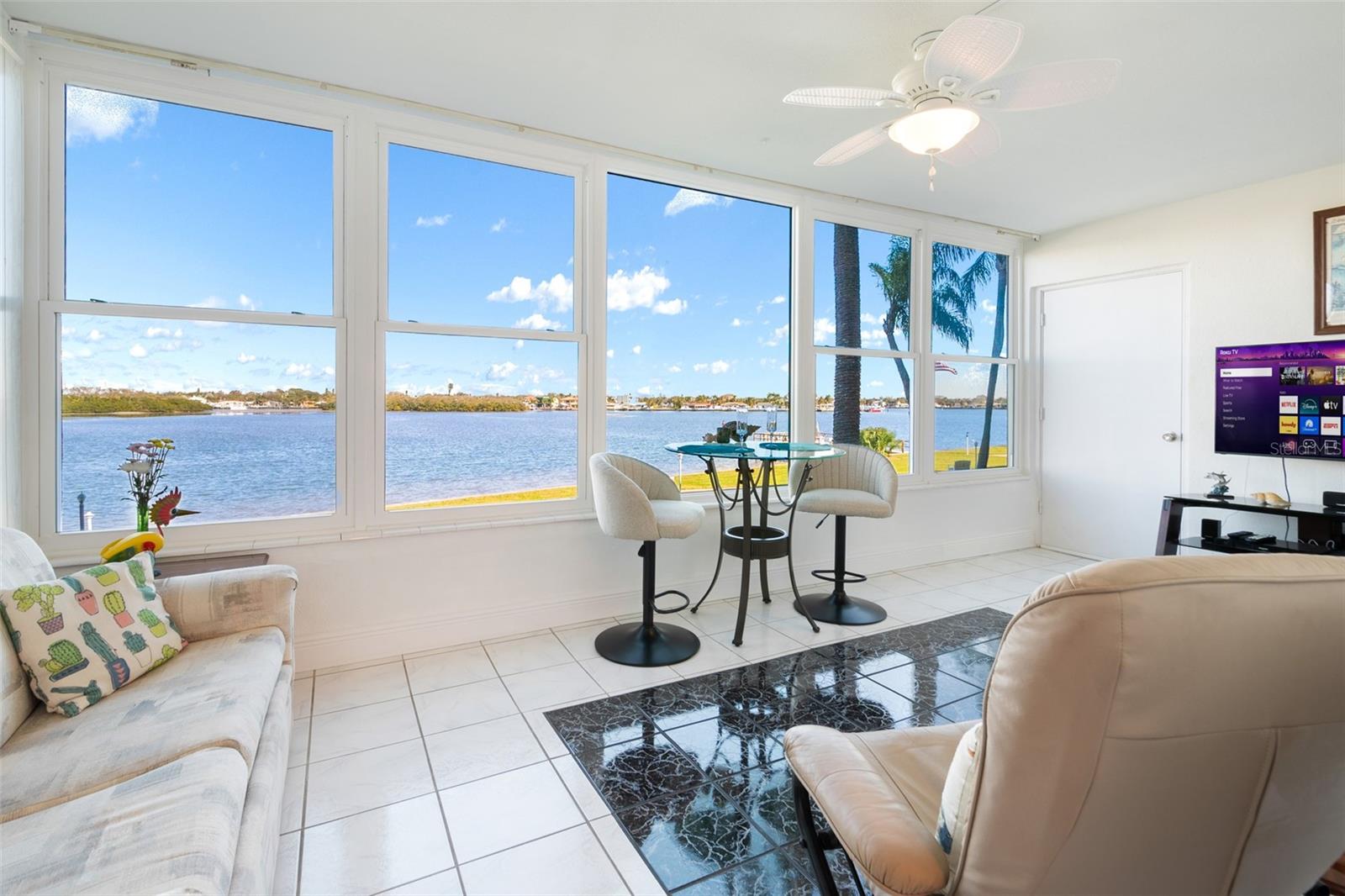 SHORE CREST BLDG - Residential