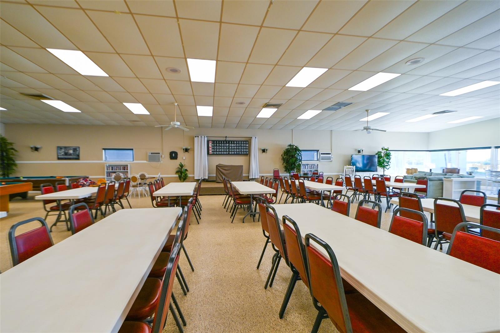 SHORE CREST BLDG - Residential