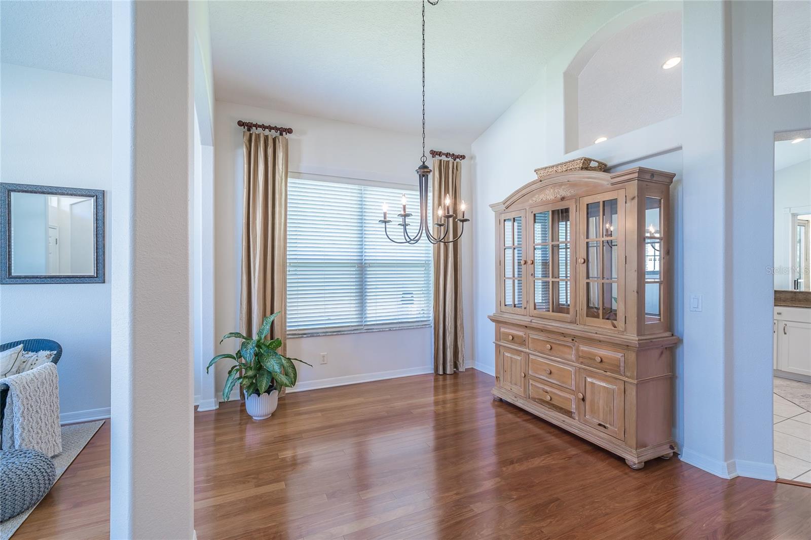 1135 BIG CREEK DRIVE