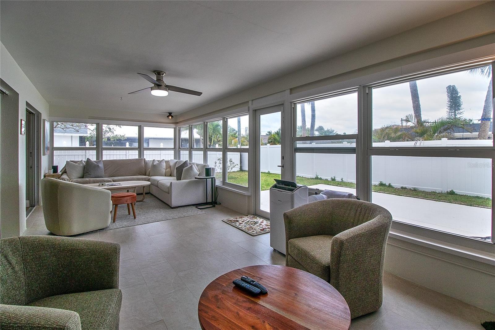 HARBOR HILLS 3RD ADD - Residential