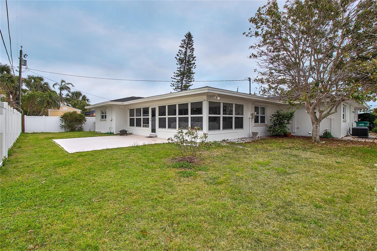 HARBOR HILLS 3RD ADD - Residential