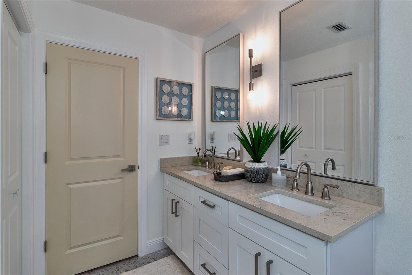 HARBOR HILLS 3RD ADD - Residential