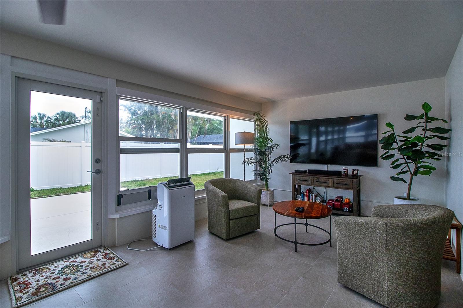 HARBOR HILLS 3RD ADD - Residential