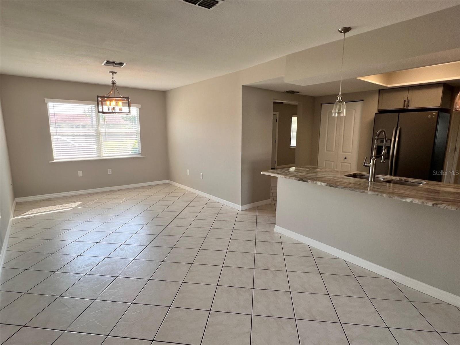 PARK LAKE ESTATES - Residential Lease