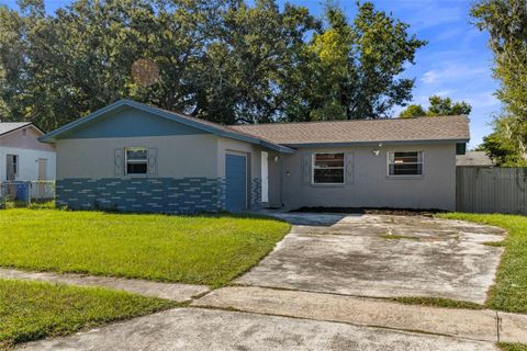 Photo of 114 Inwood Circle, Brandon, FL 33510 (MLS # TB8440836)
