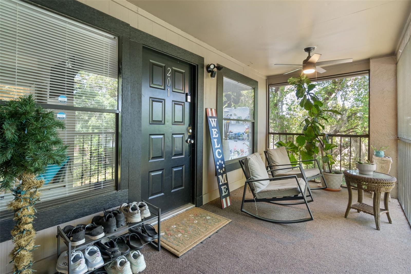 NORTH OAKS CONDO VII - Residential Lease