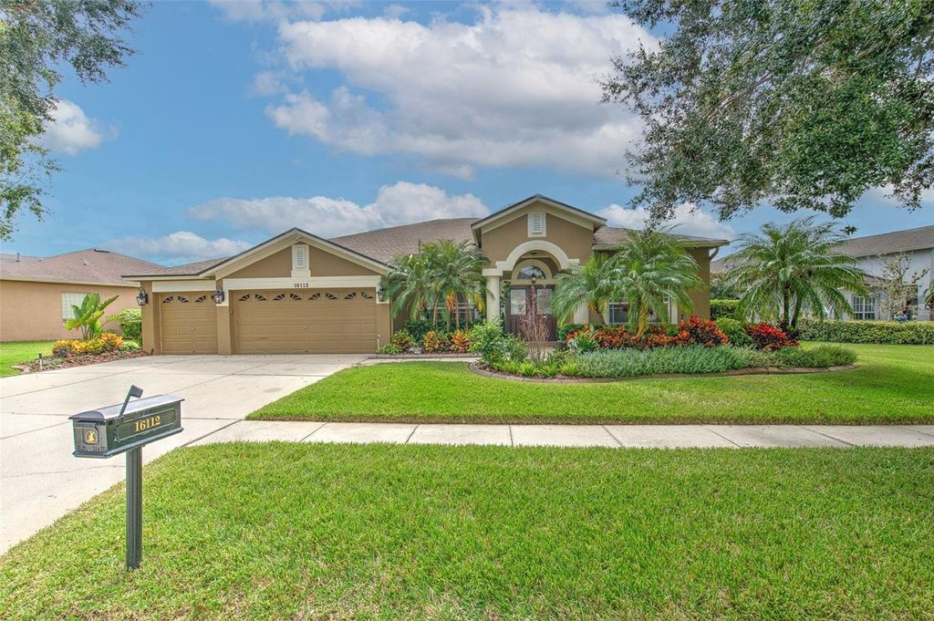 Photo of 16112 Bridgedale Drive, Lithia, FL 33547 (MLS # TB8439917)
