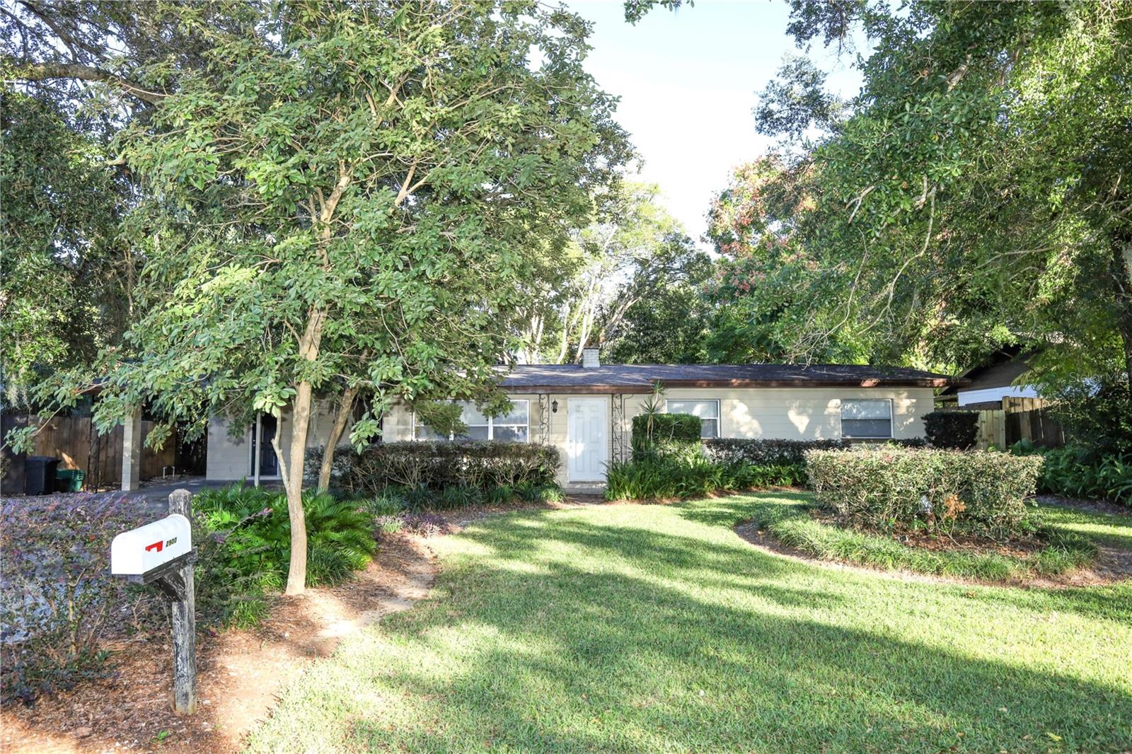 LAKE BRANTLEY HILLS - Residential