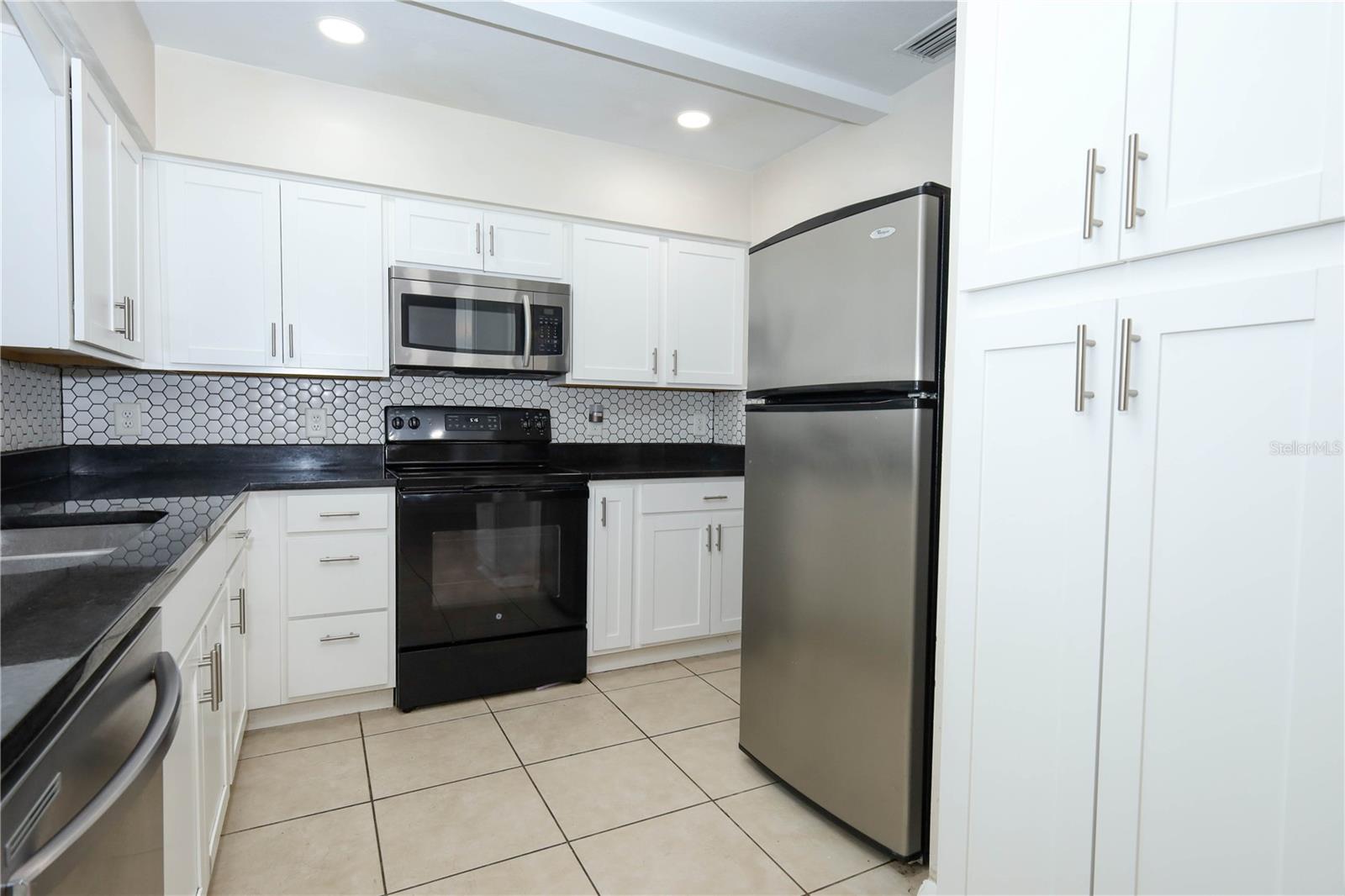 LAKE BRANTLEY HILLS - Residential