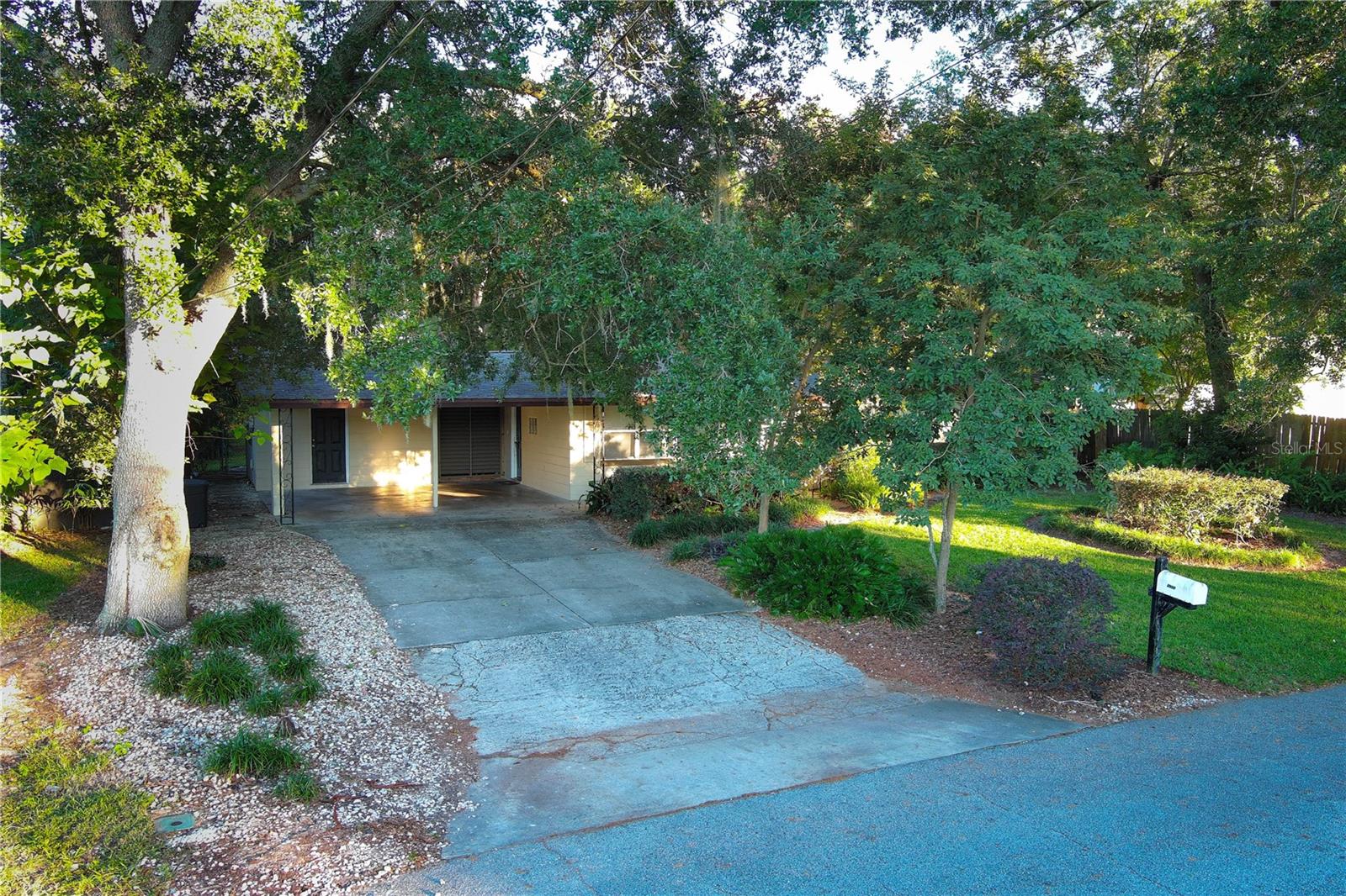 LAKE BRANTLEY HILLS - Residential