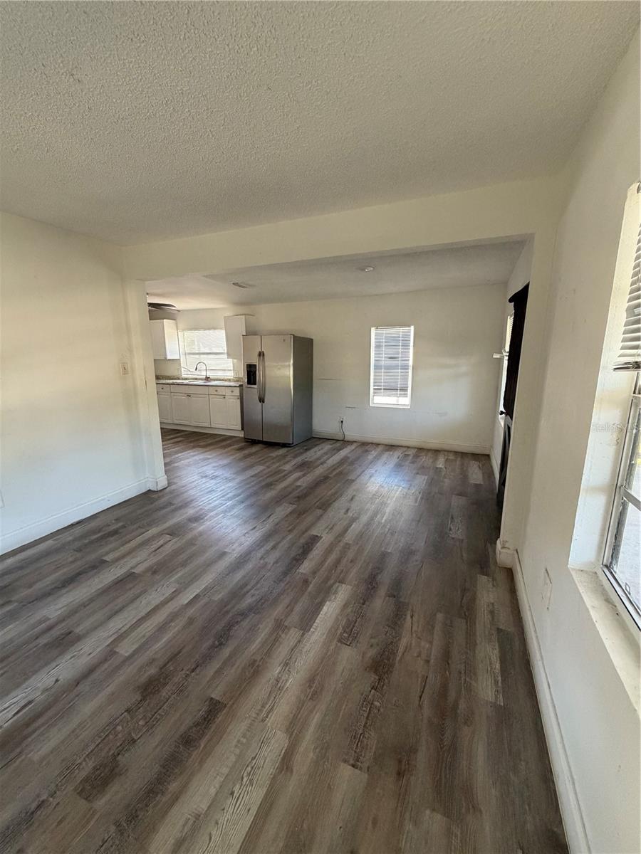 EASTERN HEIGHTS - Residential Lease