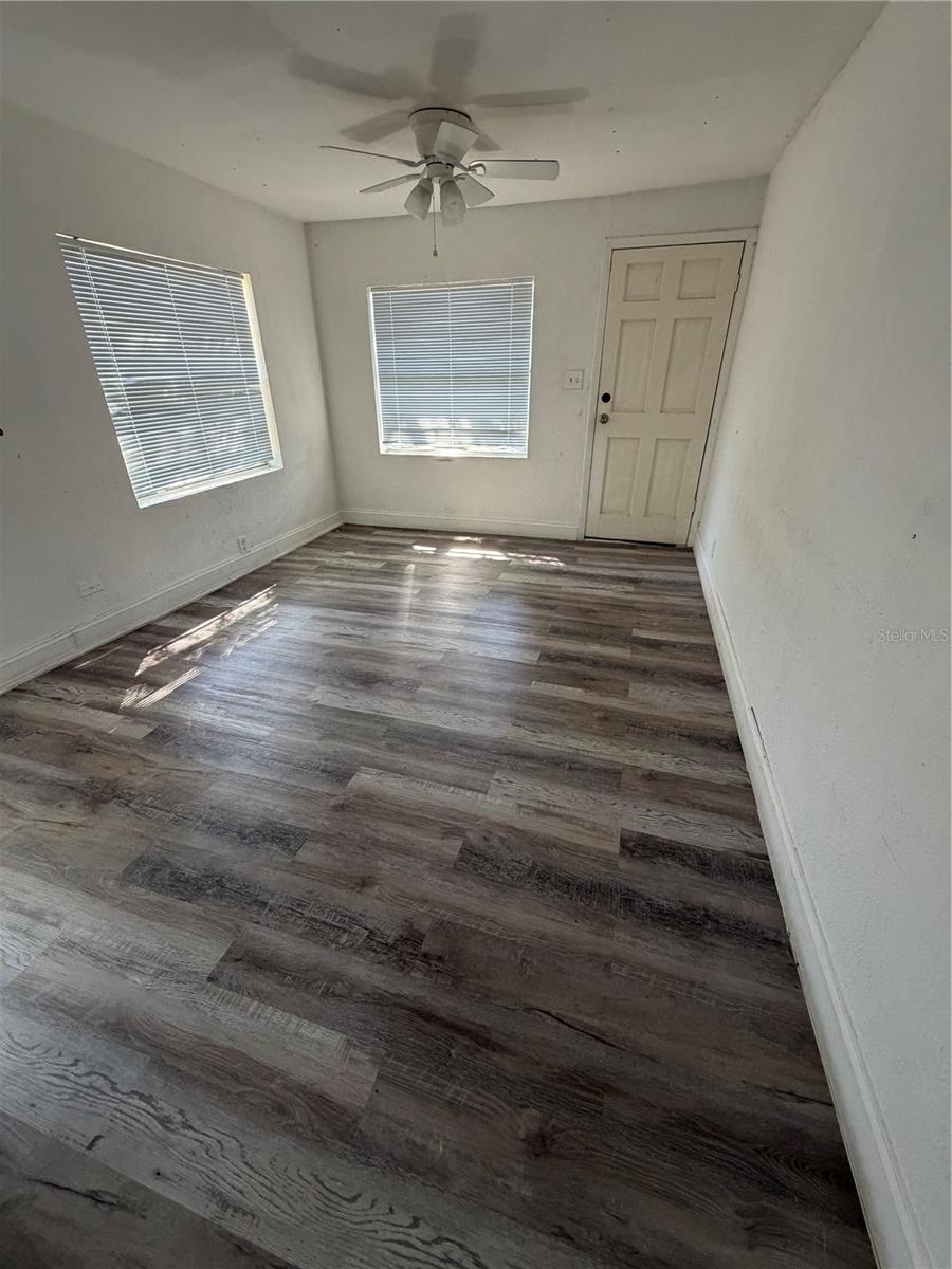 EASTERN HEIGHTS - Residential Lease