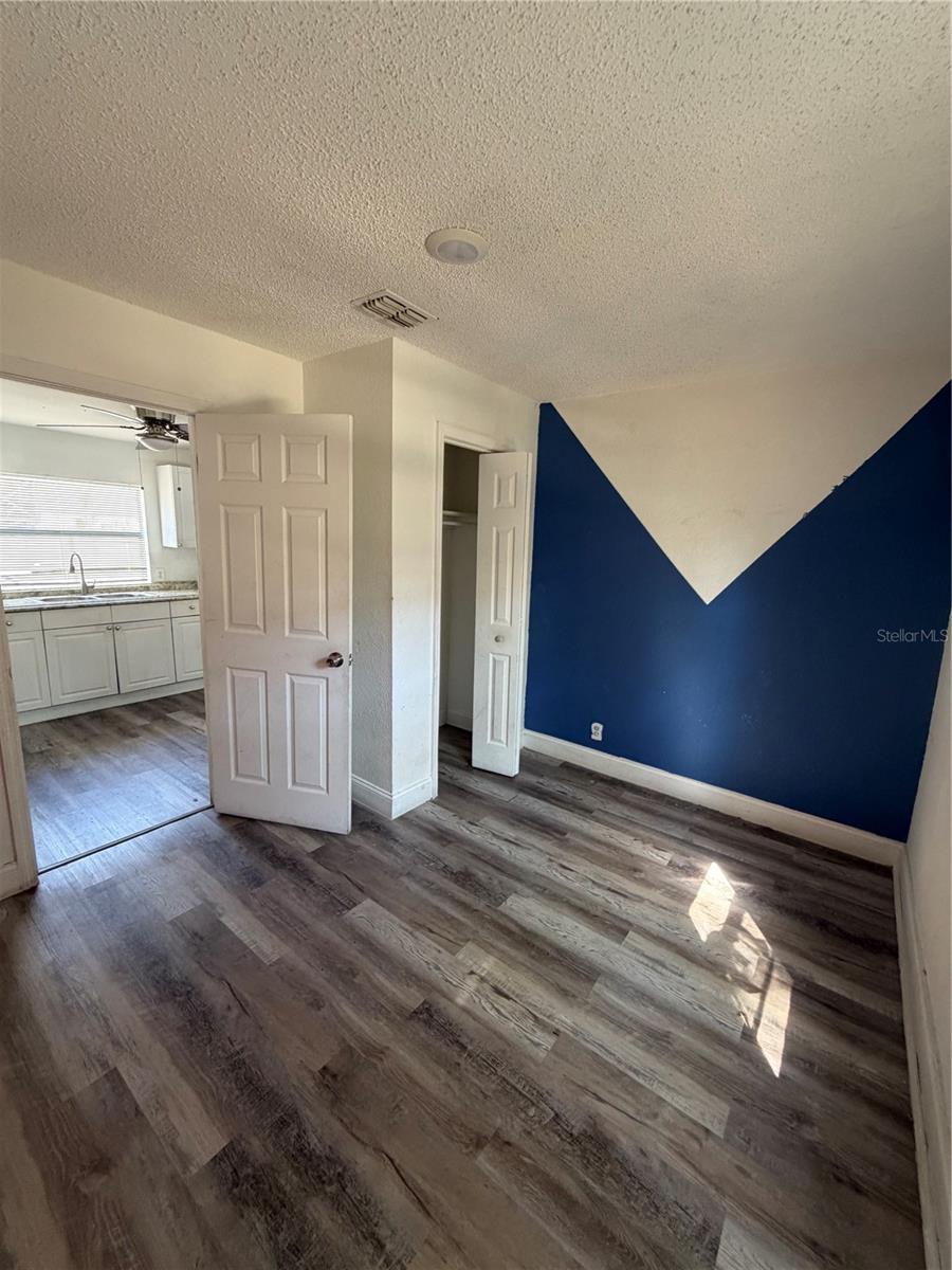 EASTERN HEIGHTS - Residential Lease