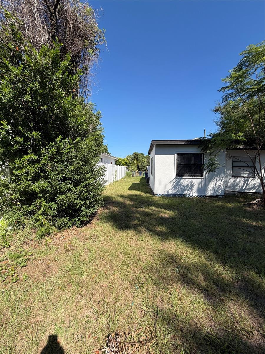 EASTERN HEIGHTS - Residential Lease