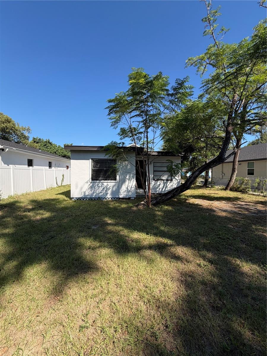 EASTERN HEIGHTS - Residential Lease