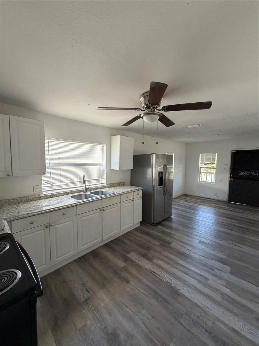 EASTERN HEIGHTS - Residential Lease