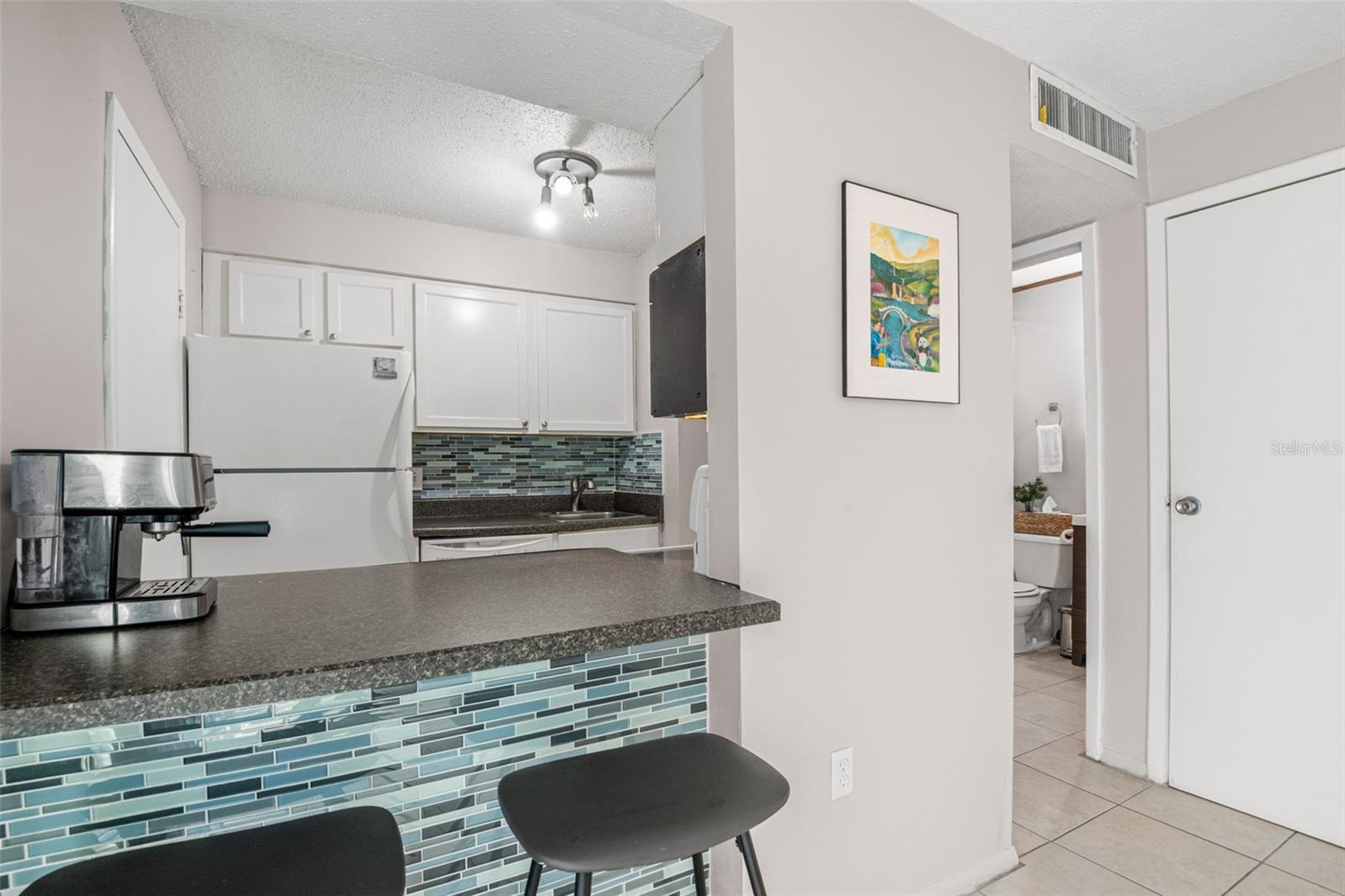 WOODSIDE VILLAGE CONDO - Residential